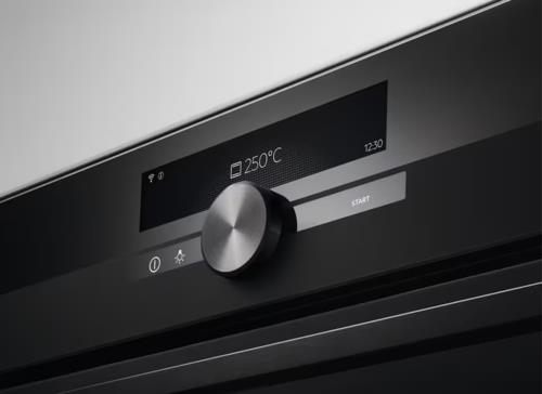 Электрический духовой шкаф AEG KMK965090T черный